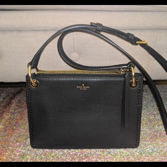 Kate Spade Crossbody. - Picture 2 of 5